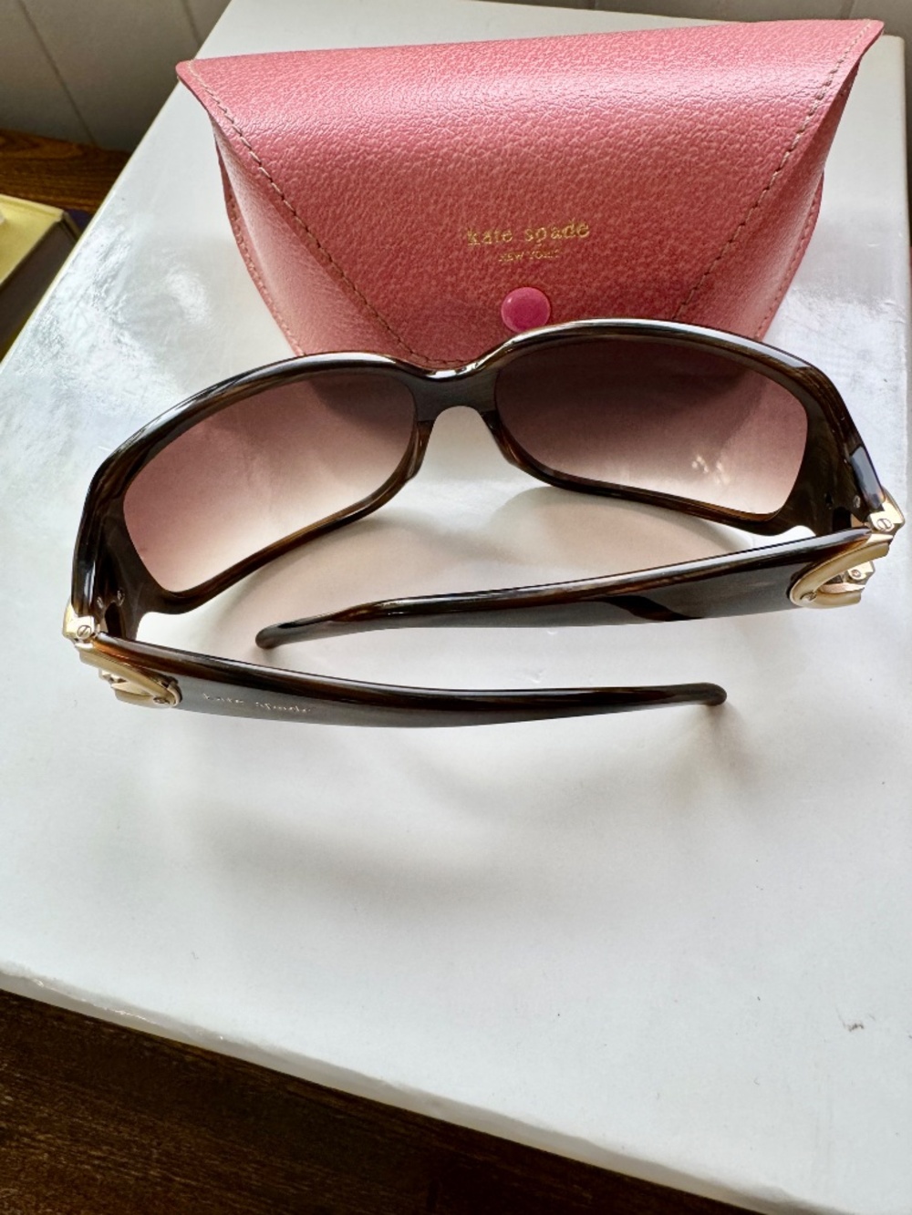 Kate Spade sunglasses Y2K Curved Wrap Tortoise shell deadstock never worn case - Picture 13 of 15
